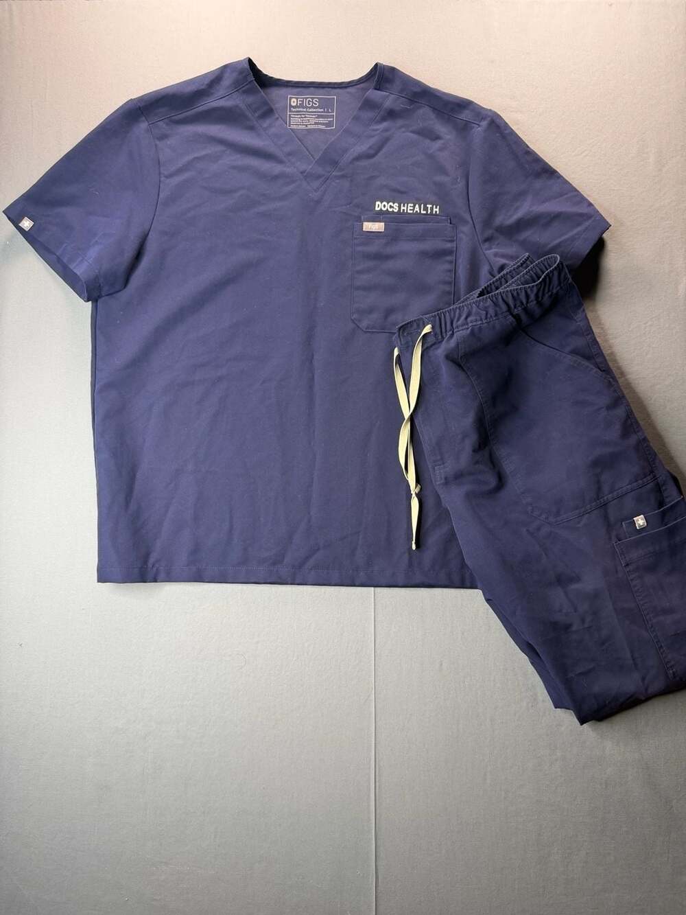 Figs Technical Collection Scrub Set Size L Top XL Pants Navy DOCS HEALTH